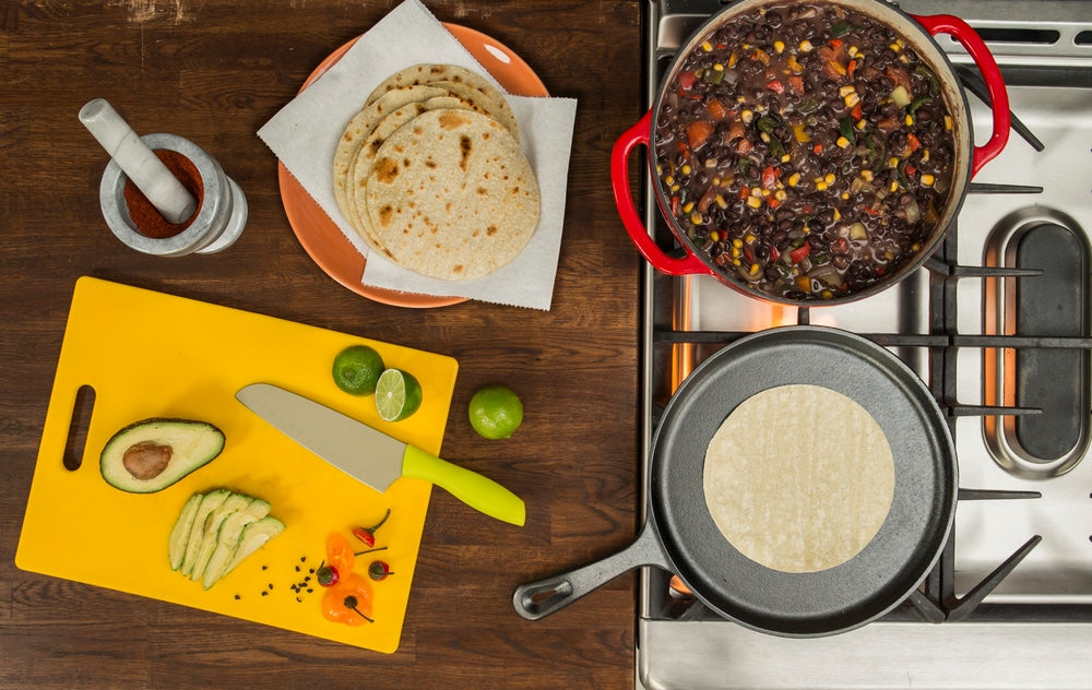 Seasoned Cast-Iron Griddle with Raised Edges, 10.5-in