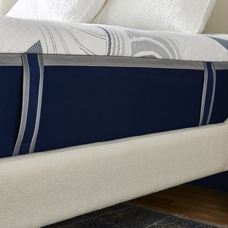 ComfortGrande Plus Advanced 35.5 cm (14 in.) Gel Memory Foam Queen Mattress