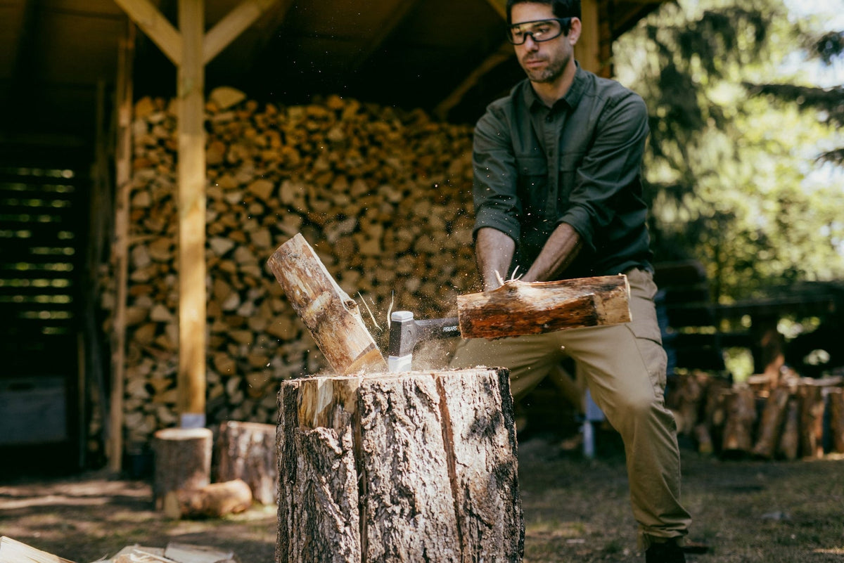 Splitting Axe with shaft, 28-in