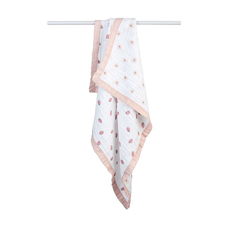 3-Ply Daisies & Strawberry Reversible Muslin Blanket F8075
