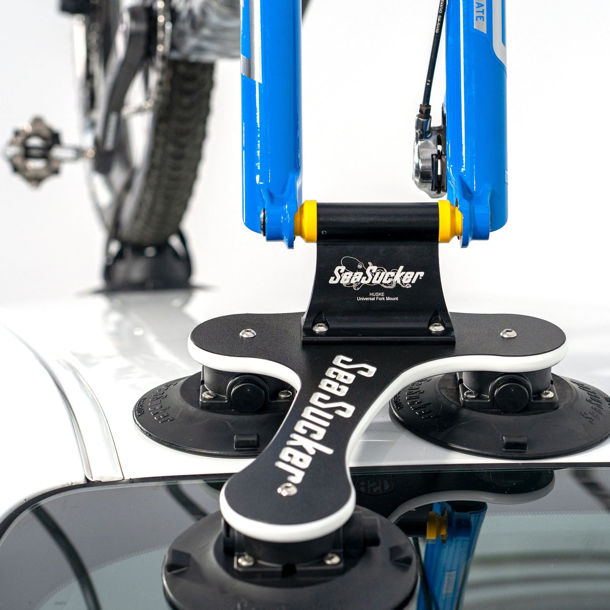 Talon MAX Bike Rack with HUSKE Plugs, Black